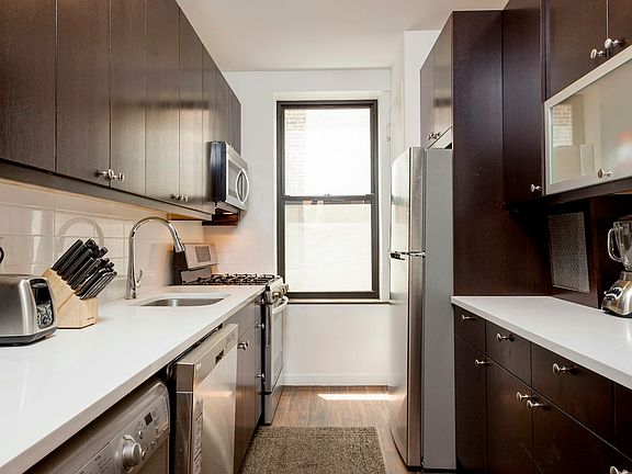 3rd image of 235 Lexington Ave APT 8