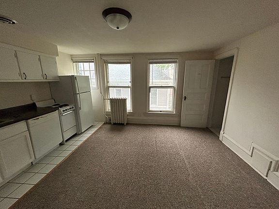 5th image of 137 E Gorham St #16443983