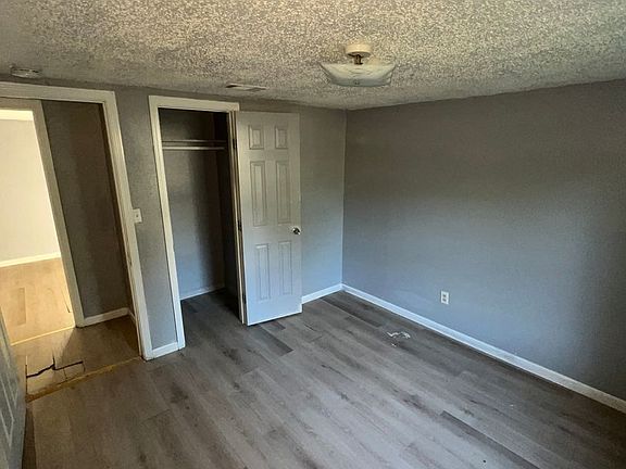 3rd image of 2109 Ragsdale Ave