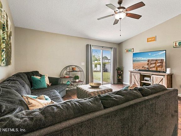 3rd image of 105 Marisco Way