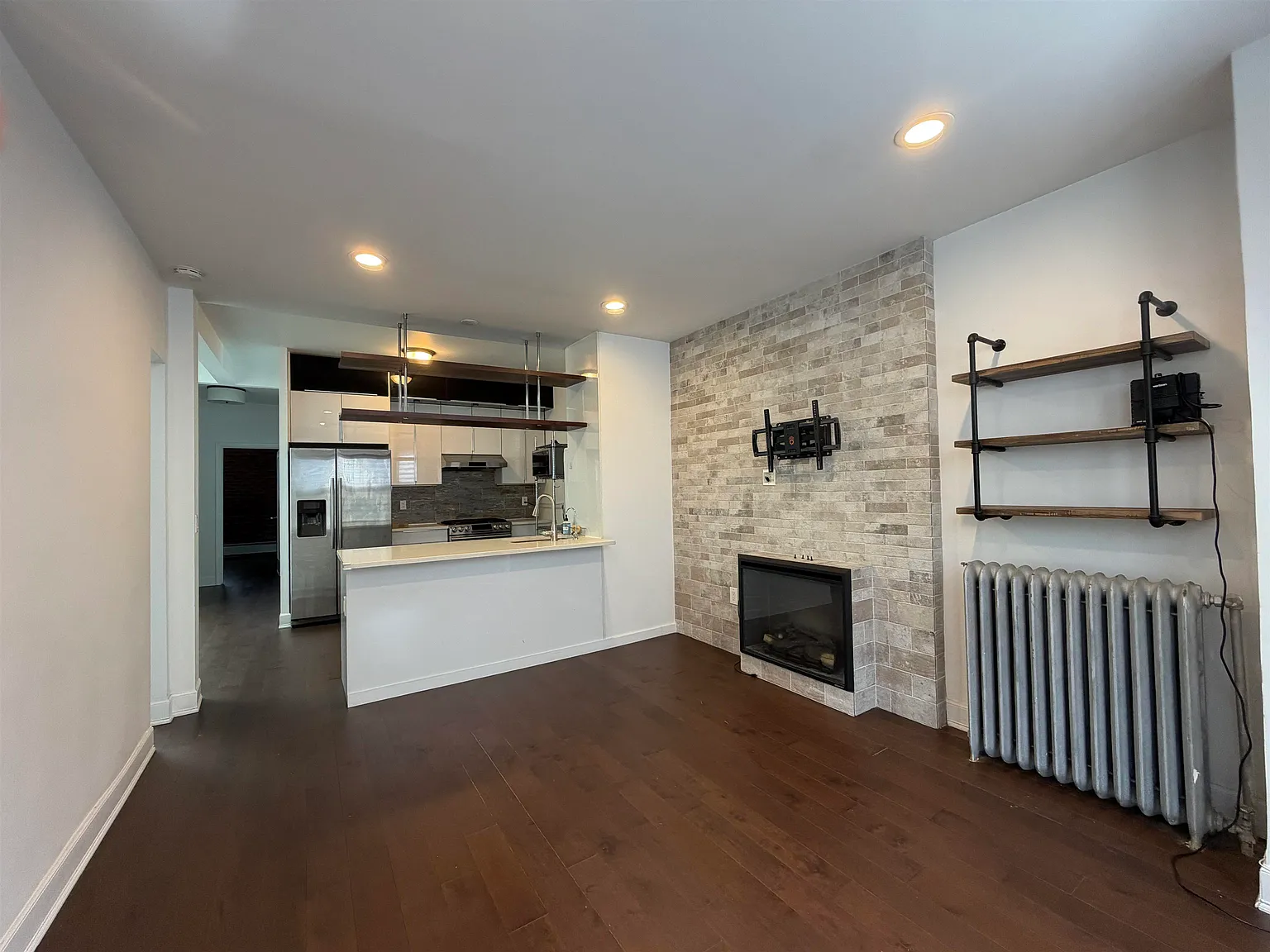 2 bed, 2.0 bath, $2,800 — Photo 4