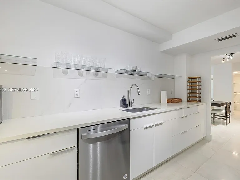 9511 Collins Ave #1211 — Photo 6