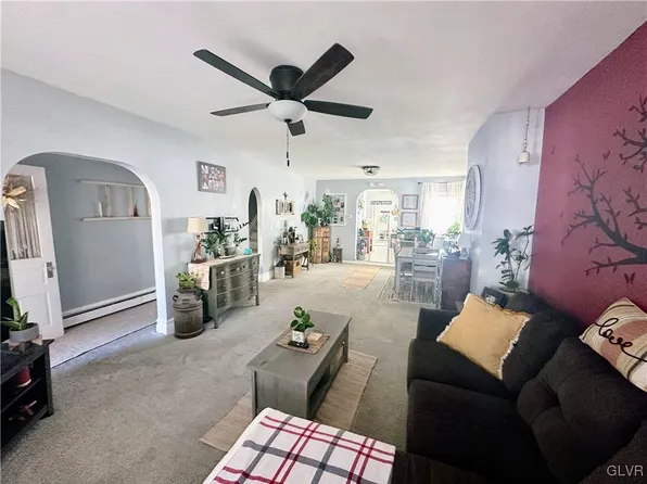319 Mulberry St, Catasauqua, PA 18032
