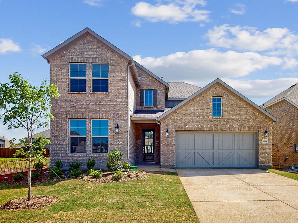 1st image of 1006 Hickory Chase Ln