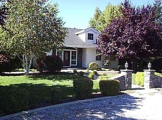 8160 Green Acres Ln, Redding, CA 96002