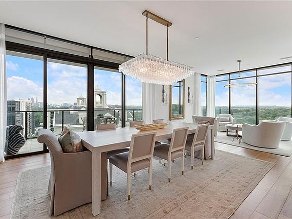 3rd image of 2520 Peachtree Rd NW #1603