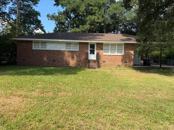 1832 Blandwood Dr, Rocky Mount, NC 27801