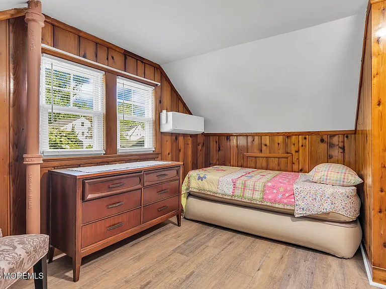 37 Highland Ave — Photo 36