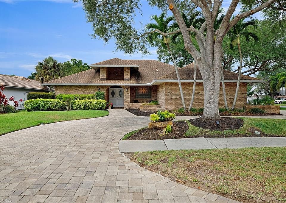 2376 Pinewoods Cir 1, Naples, FL 34105 Zillow
