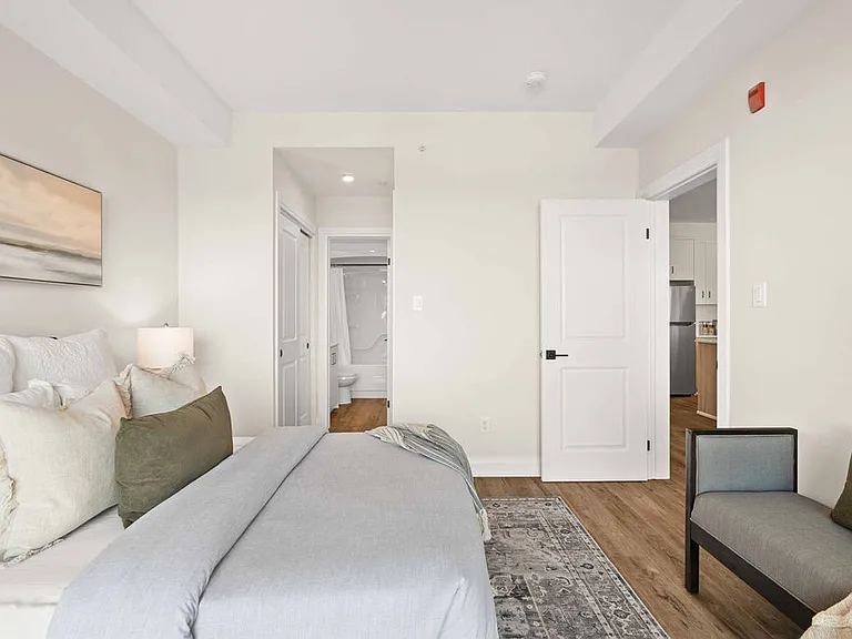 660 Sunningdale Rd E #101 — Photo 3