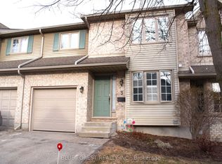 410 Ambleside Dr #3, London, ON N6G 4Y3
