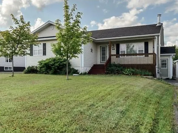 7 Tully Place, Gander, NL A1V2X1