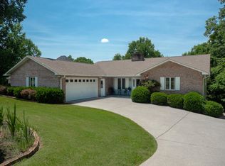 366 Parkwood Cir, Greenback, TN 37742