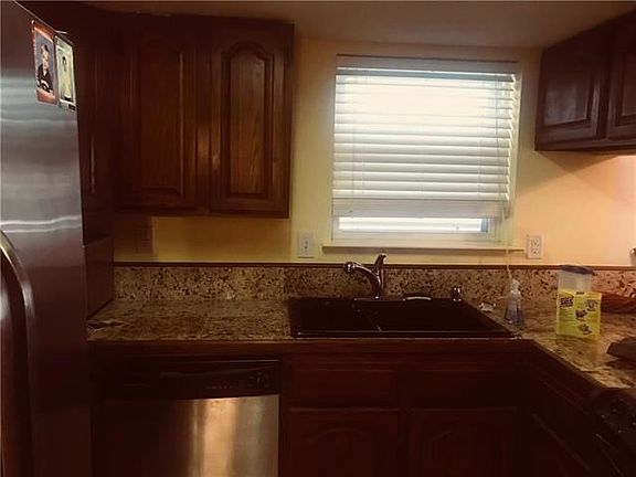 5th image of 2456 Tattersall Dr