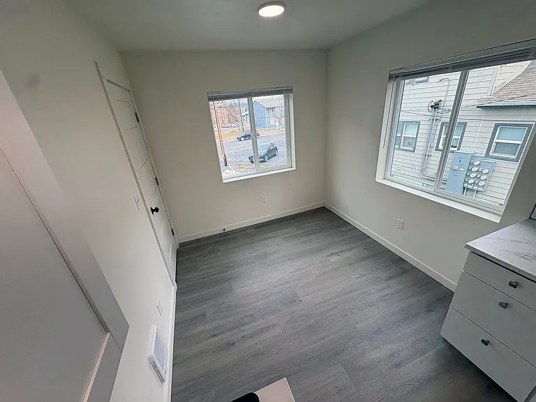 539 W Taylor Ave — Photo 5