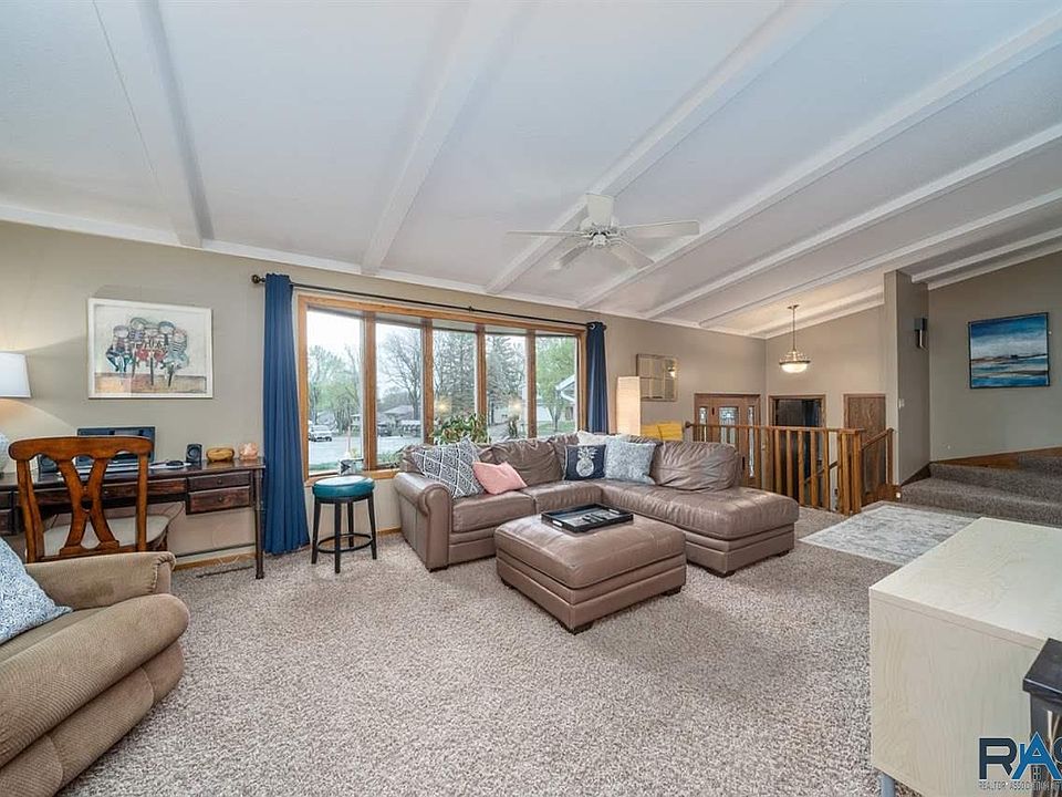 4713 S Briarwood Ave, Sioux Falls, SD 57103 Zillow