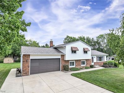 8123 Stuart Ct, North Royalton, OH, 44133