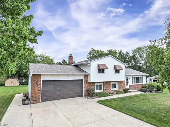 8123 Stuart Ct, North Royalton, OH 44133