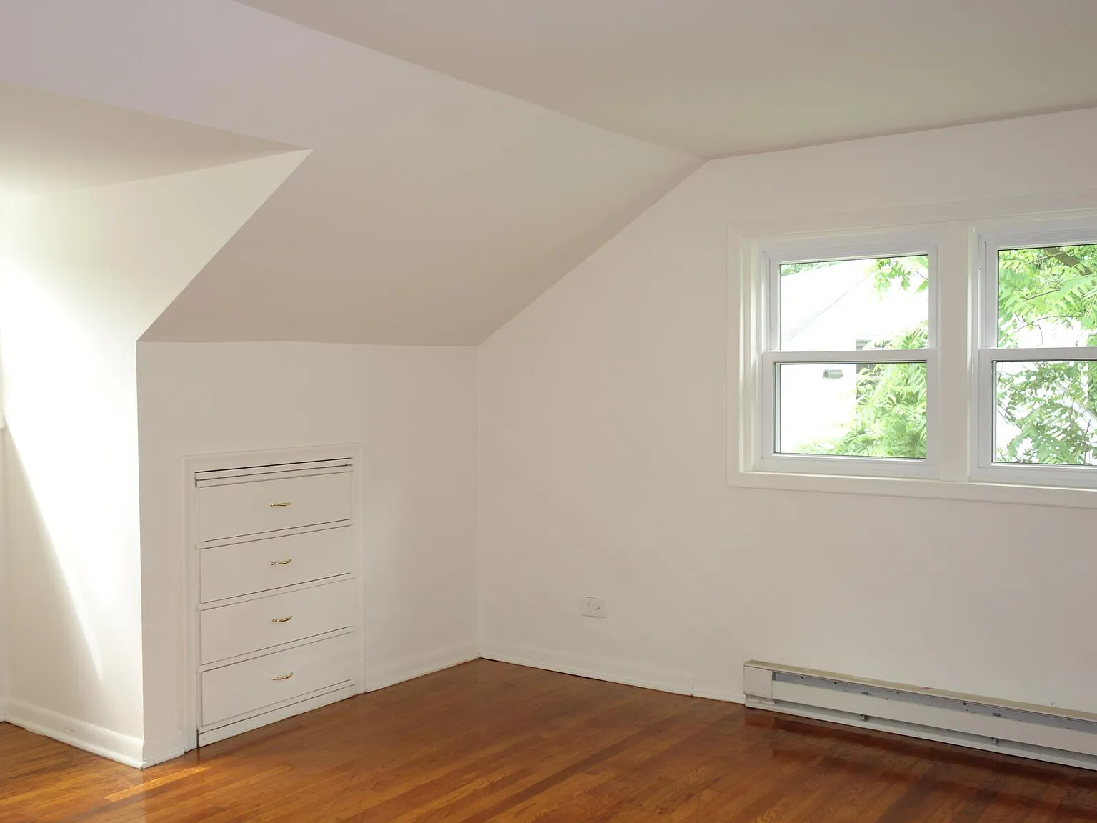4 bed, 2.5 bath, 1728 sqft, $2,650 — Photo 4