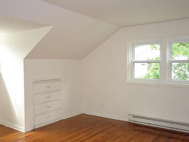 116 Howard Dr — Photo 4