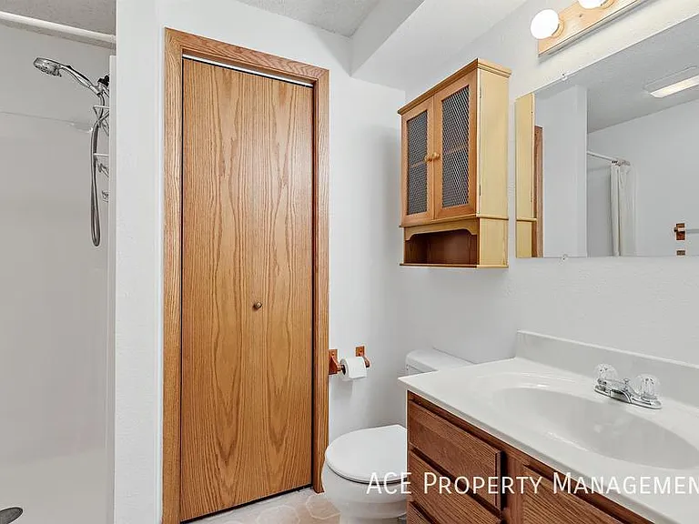 3738 Park Dr — Photo 8