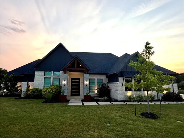 219 Kate Ct, Argyle, TX 76226