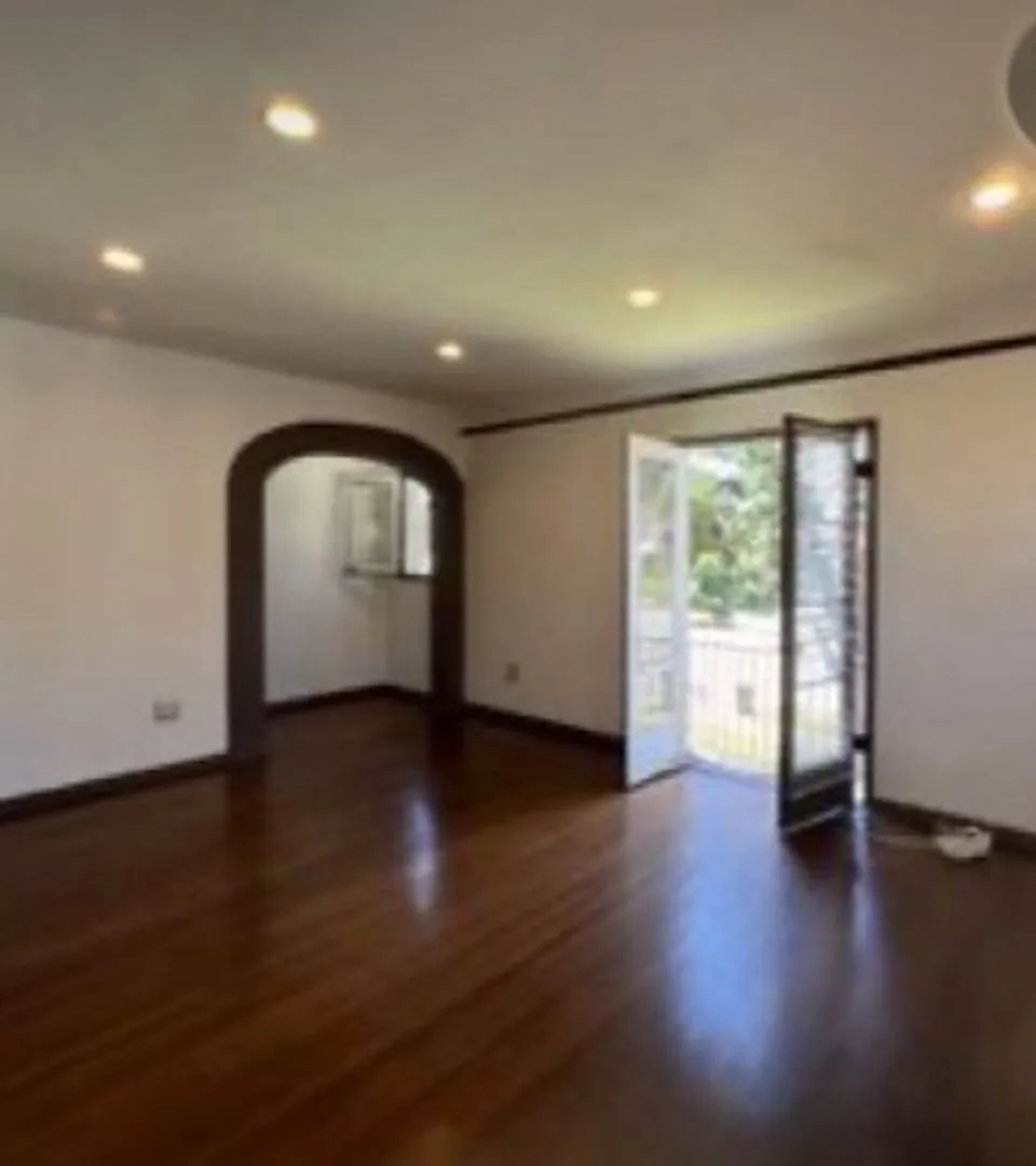 1171 Huntington Drive LLC — Photo 4