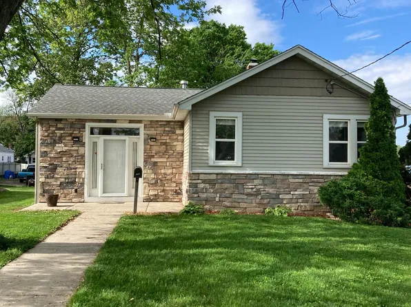 1217 E Sciota Ave, Peoria Heights, IL 61616