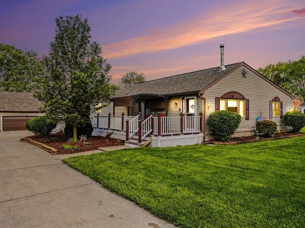 51837 Mayflower Rd, South Bend, IN 46628
