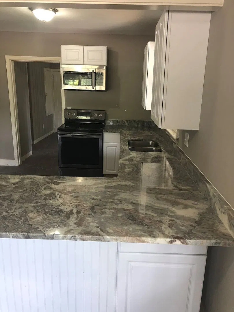 Newly Renovated 3 Bedroom Home Close to Downtown Gainesville — Photo 2