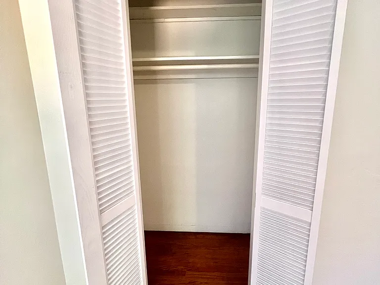 221 Hermosa Ave — Photo 23