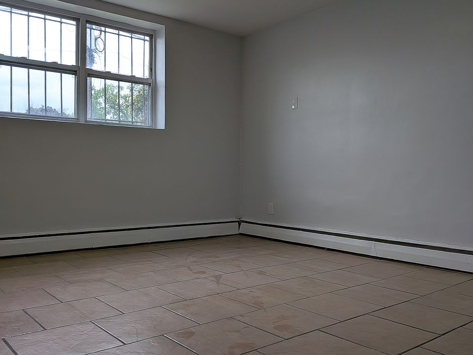 1st image of 316 Eastern Pkwy APT 1