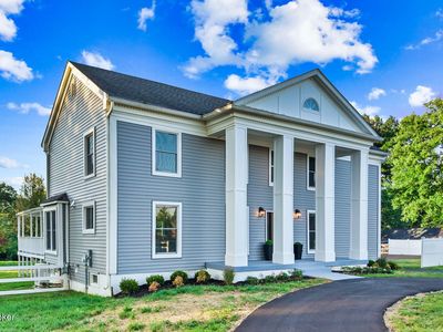 6803 Brownsboro Rd, Louisville, KY, 40222