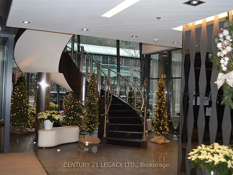 28 Ted Rogers Way #1510 — Photo 28