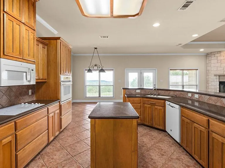 336 Skyline Dr — Photo 12