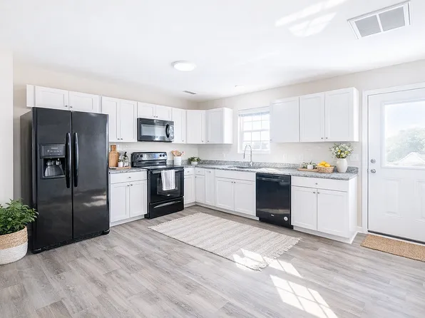 Blue Ridge Luxury Townhomes, 7 Clarkway Dr #10-10-101, Verona, VA 24482