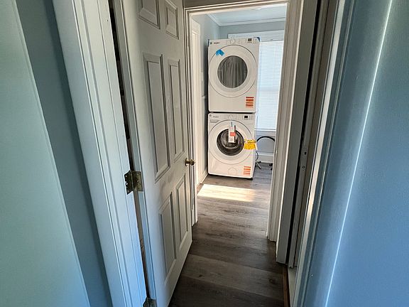 5th image of 136 Western Ave #2