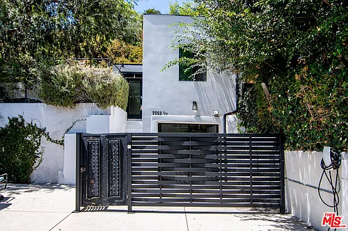 2553 1/2 Glen Green St Photo 1