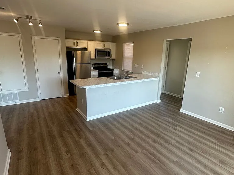 6696 Whispering Oak Pl #4 — Photo 3