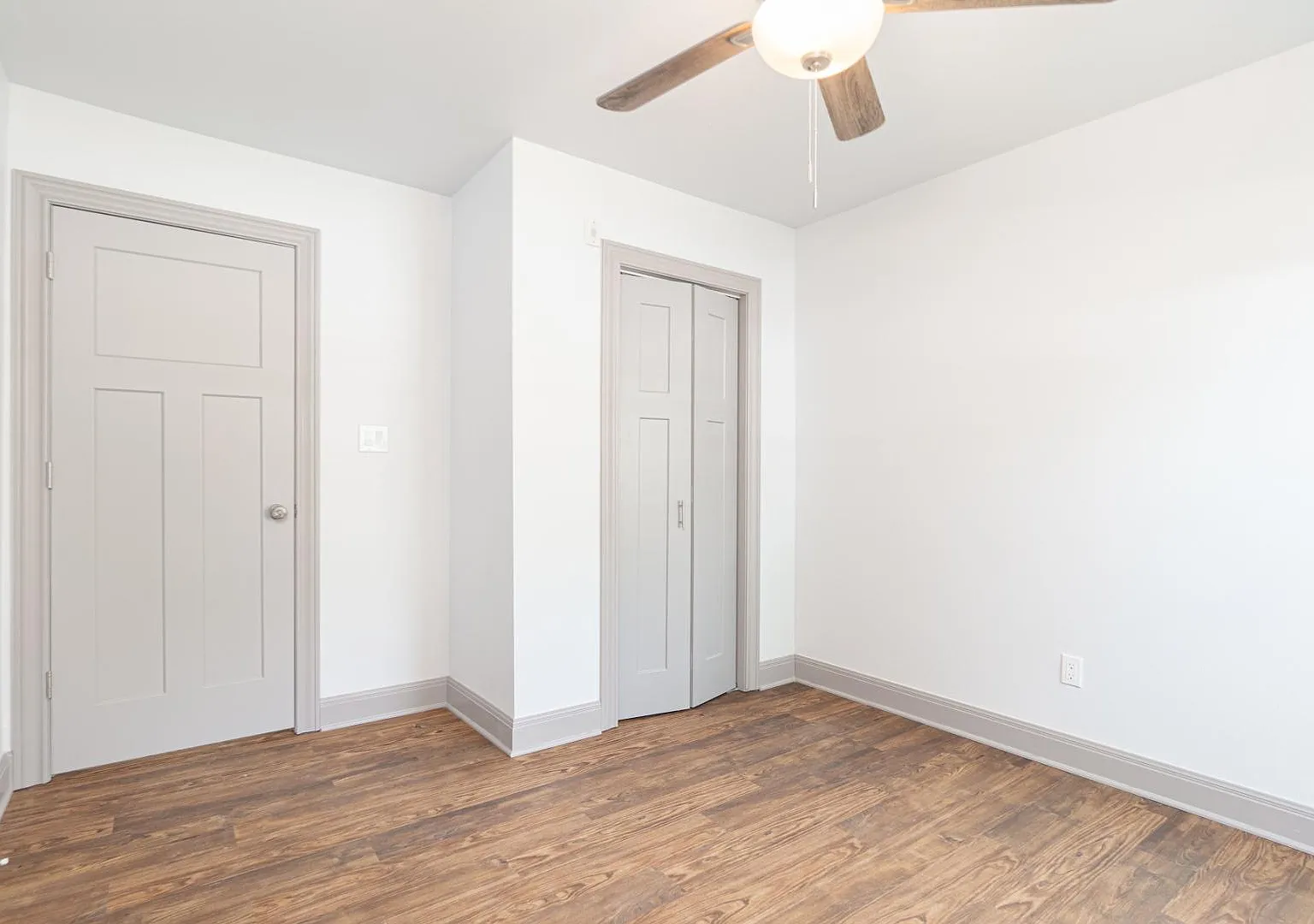 618 Live Oak Street - Unit 8 — Photo 2