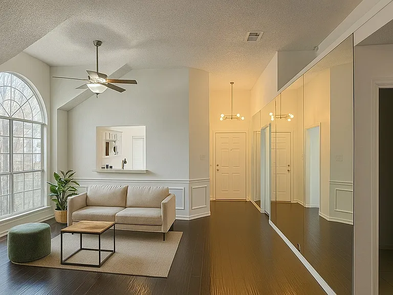 3047 Renaissance Ct — Photo 3