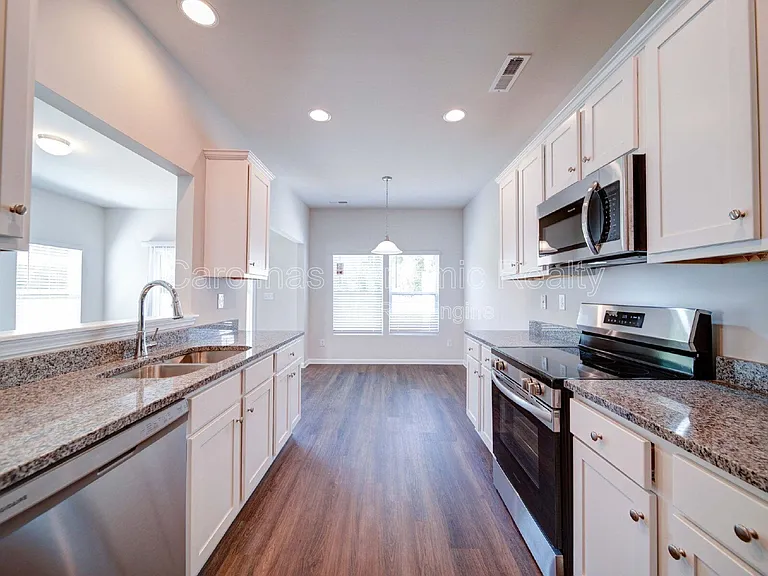914 S Battleground Ave #4 — Photo 21
