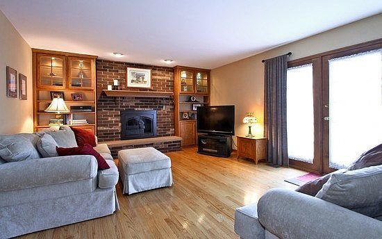 2nd image of 739 Yorkshire Ln