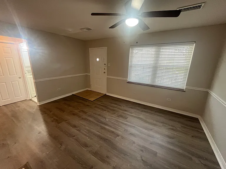 137 E Lockwood Ave #2-B — Photo 15