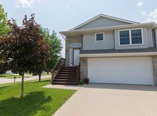 647 Rebecca St, North Liberty, IA 52317