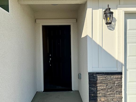 2nd image of 7030 W Wren Ave