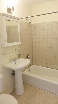 Rented by Brooklyn Bridge | media 23