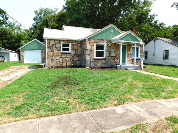 603 Lexington St, Holden, MO 64040
