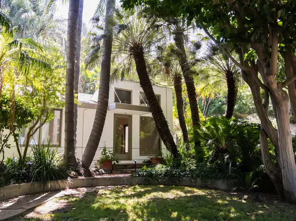 3920 Stansbury Ave, Sherman Oaks, CA 91423