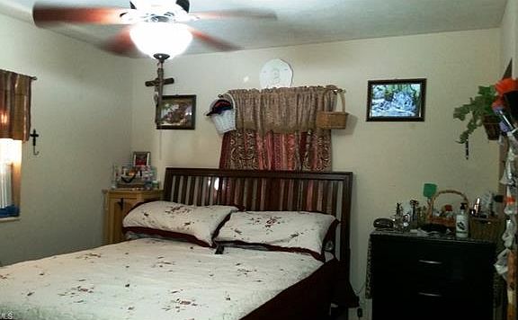 5th image of 2253 E 8th St